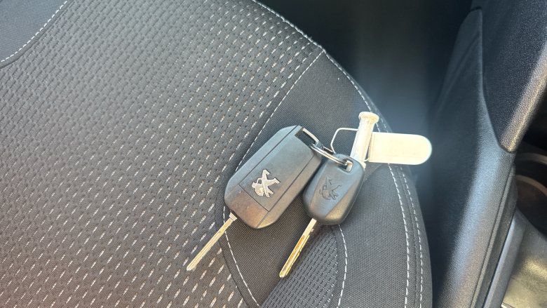 Peugeot 208 1.2 PureTech 110 Tech Edition 5dr EAT6 Petrol Hatchback